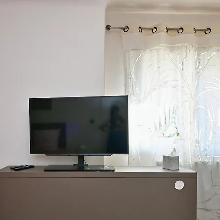 Accommodatie bij particulieren Avec Sdb Privee Entre Arenes Et Musee De La Romanite *