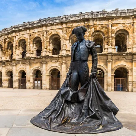 Avec Sdb Privee Entre Arenes Et Musee De La Romanite Accommodatie bij particulieren